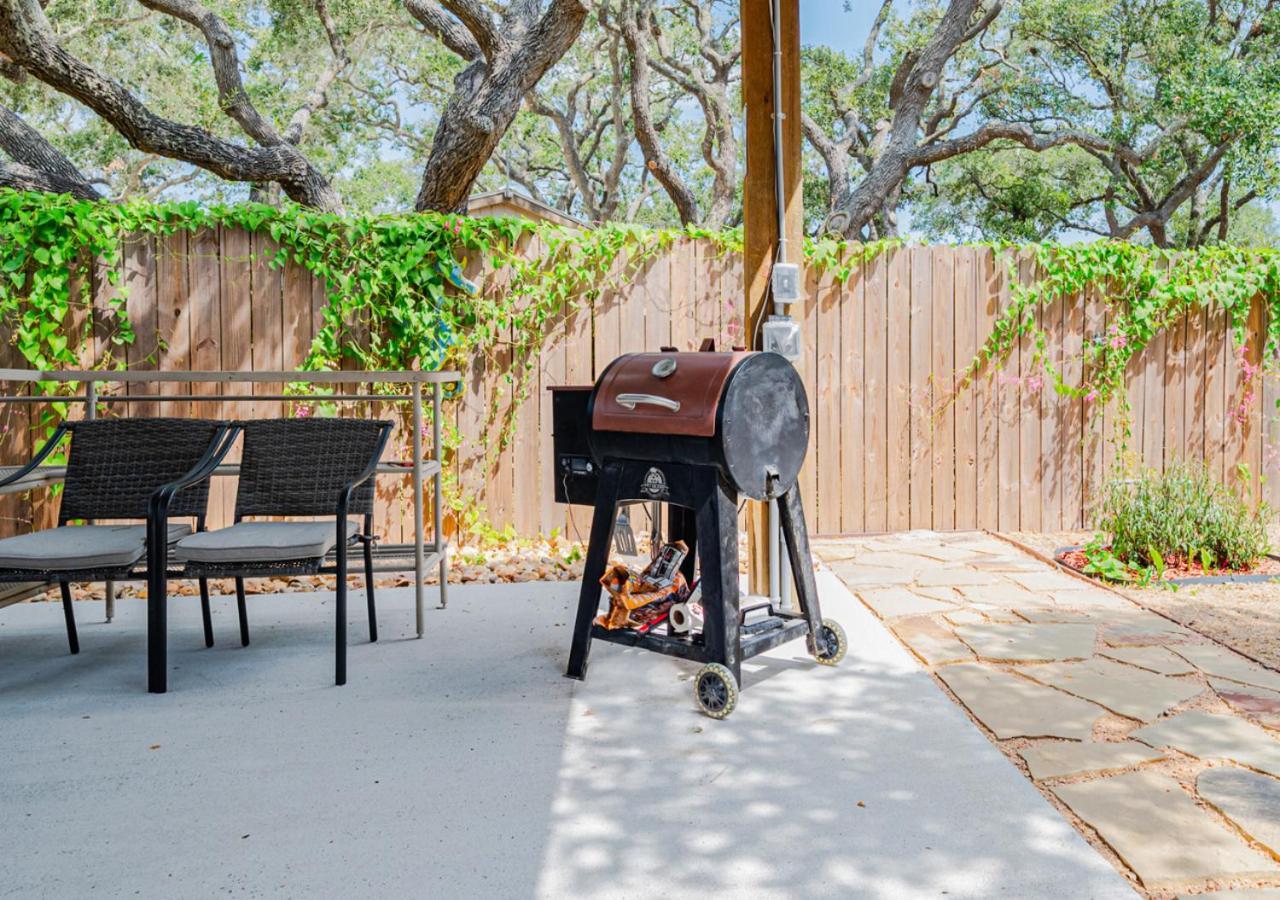 Knot Bay Haven, Dog Friendly, Hot Tub, Fenced Yard, Patio And Grill, 3 Br Rockport Exterior foto